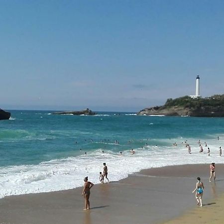 Petit Appartement Douillet Tres Bien Situe Biarritz Exterior foto